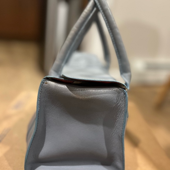 Elegant Nordstrom Geniune Gray Leather Structured Turn Key Handbag - Picture 2 of 6